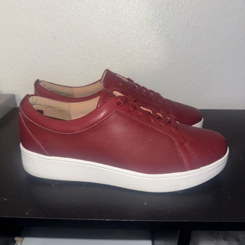 FitFlop Rally Maroon Red Leather Sneakers Womens US 7 Low Top Comfort Ergonomic